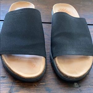 walking company naot